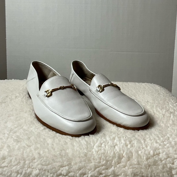 Sam Eldelman White Leather Loafers with Gold Horse Bit - Picture 2 of 5